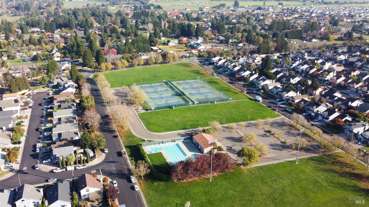 Detail Gallery Image 41 of 48 For 1416 Middlebrook Way, Rohnert Park,  CA 94928 - 3 Beds | 2 Baths