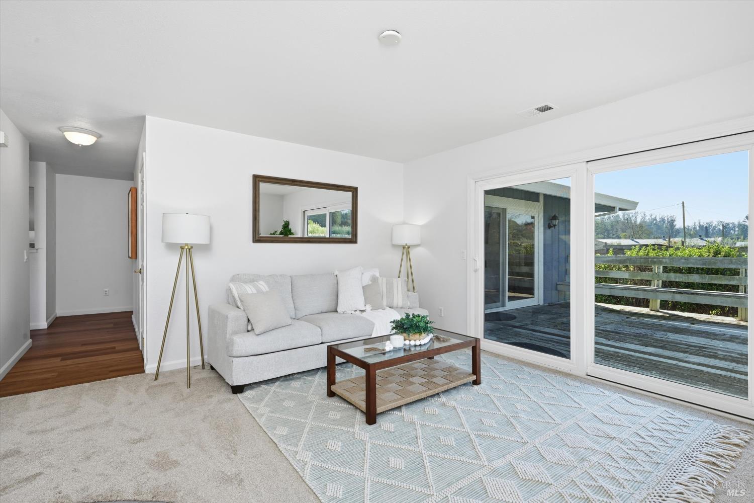 Detail Gallery Image 11 of 31 For 9125 Old Redwood Hwy, Cotati,  CA 94931 - 3 Beds | 2 Baths