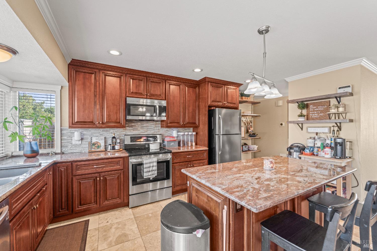 Detail Gallery Image 12 of 35 For 1168 Sanderling Dr, Fairfield,  CA 94533 - 4 Beds | 2 Baths