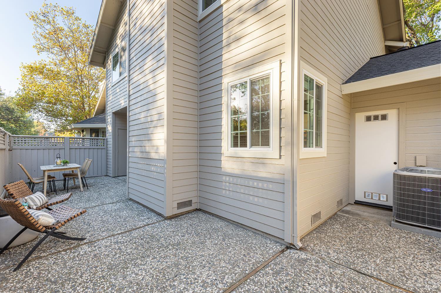 Detail Gallery Image 28 of 56 For 71 Valley Club Cir, Napa,  CA 94558 - 3 Beds | 2/1 Baths