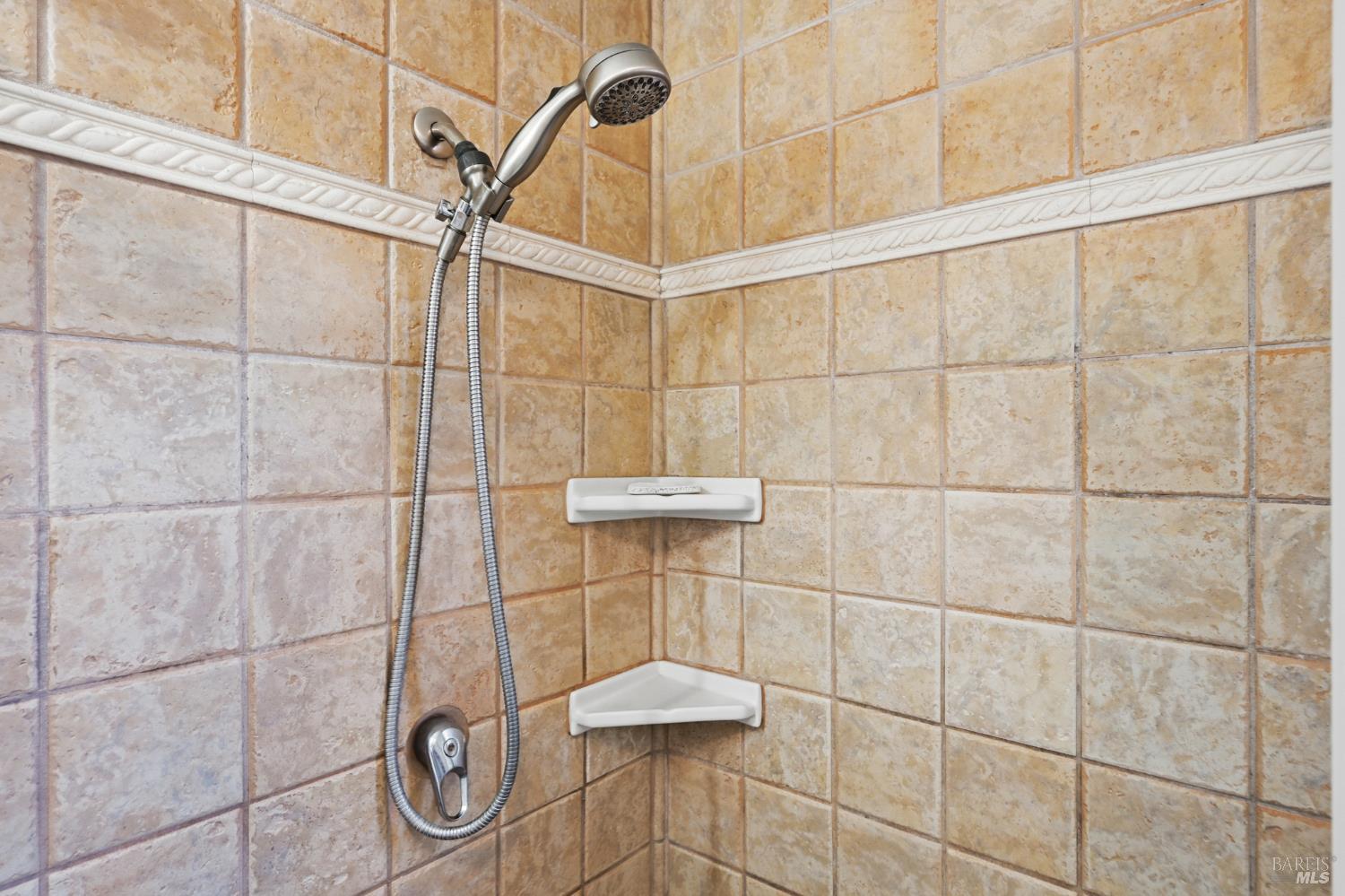 Detail Gallery Image 20 of 52 For 735 Carr Ave, Santa Rosa,  CA 95404 - 3 Beds | 2 Baths