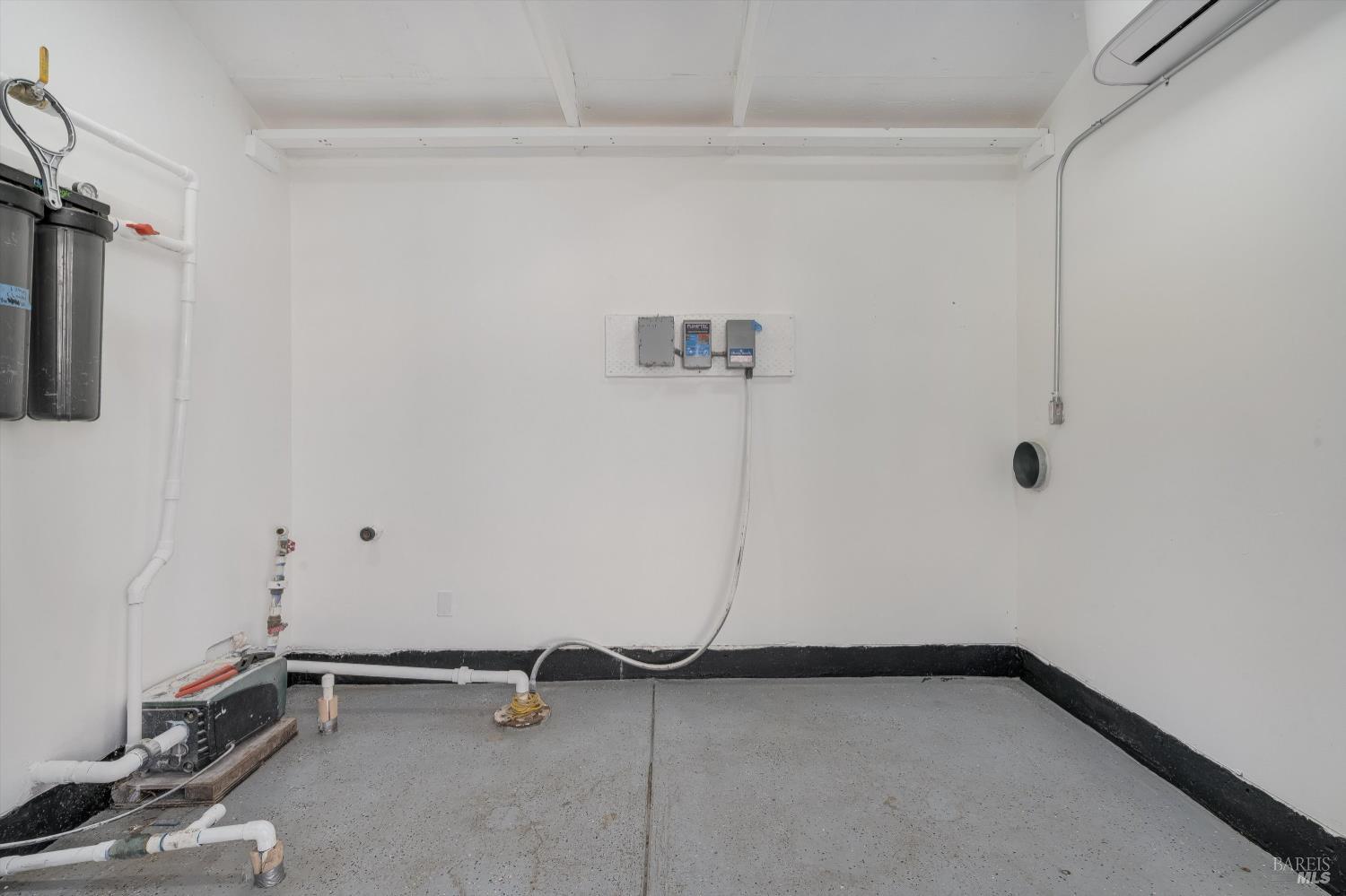 Detail Gallery Image 36 of 53 For 13180 Bodega Hwy, Sebastopol,  CA 95472 - 3 Beds | 2 Baths