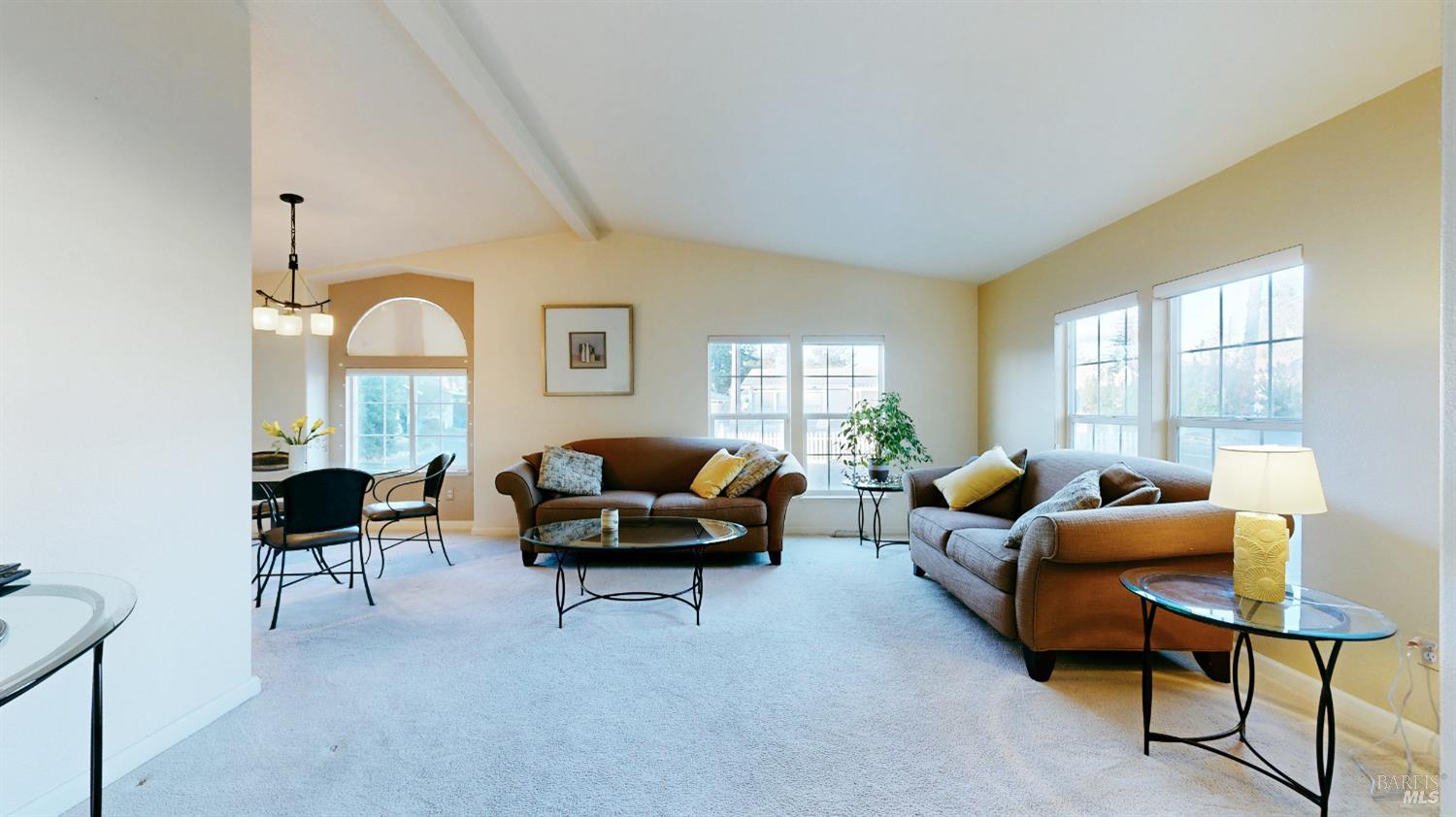 Detail Gallery Image 10 of 51 For 526 Mendocino Dr, Petaluma,  CA 94954 - 2 Beds | 2 Baths