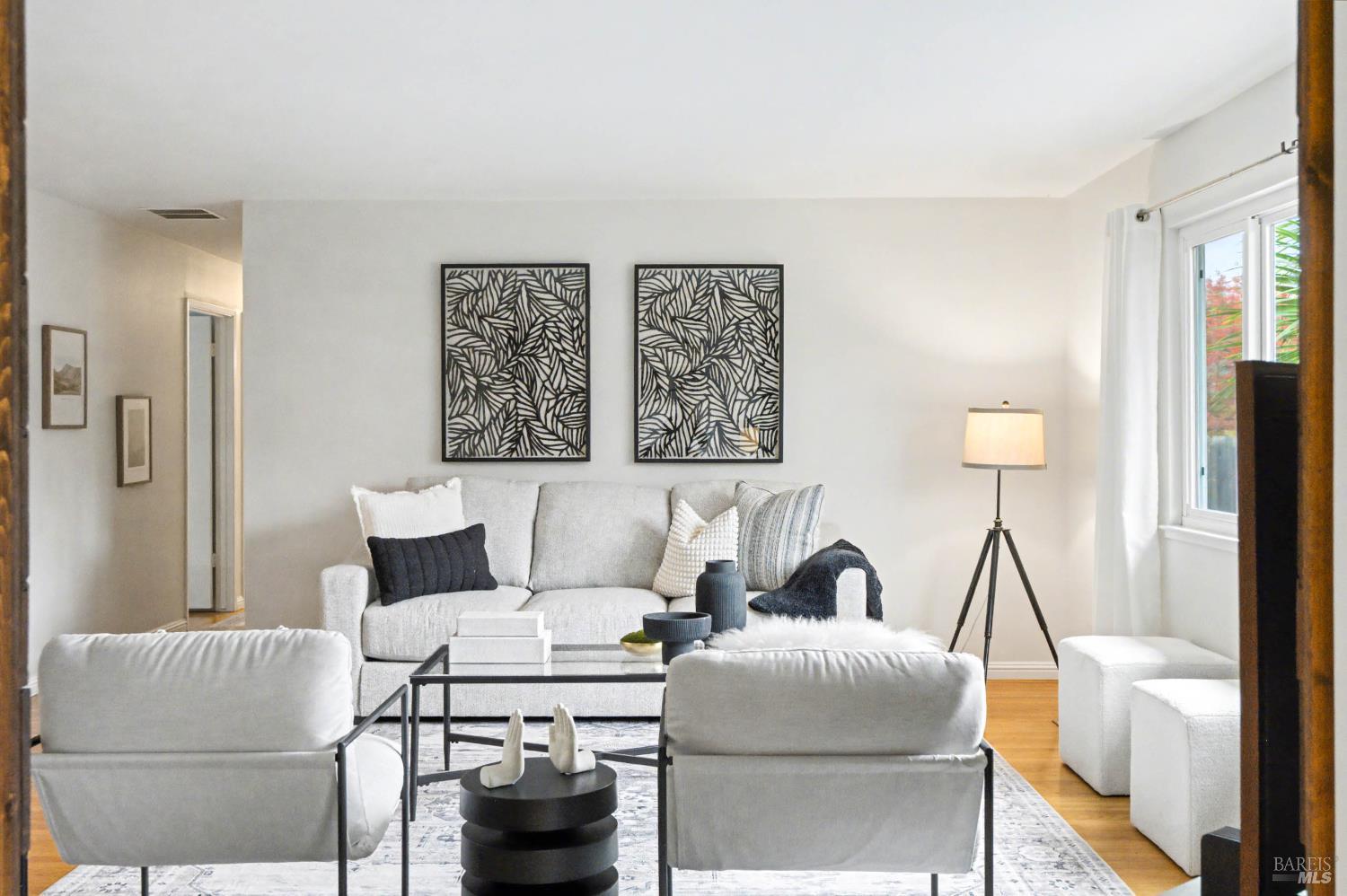 Detail Gallery Image 12 of 53 For 2535 Patricia Dr, Napa,  CA 94558 - 3 Beds | 2 Baths