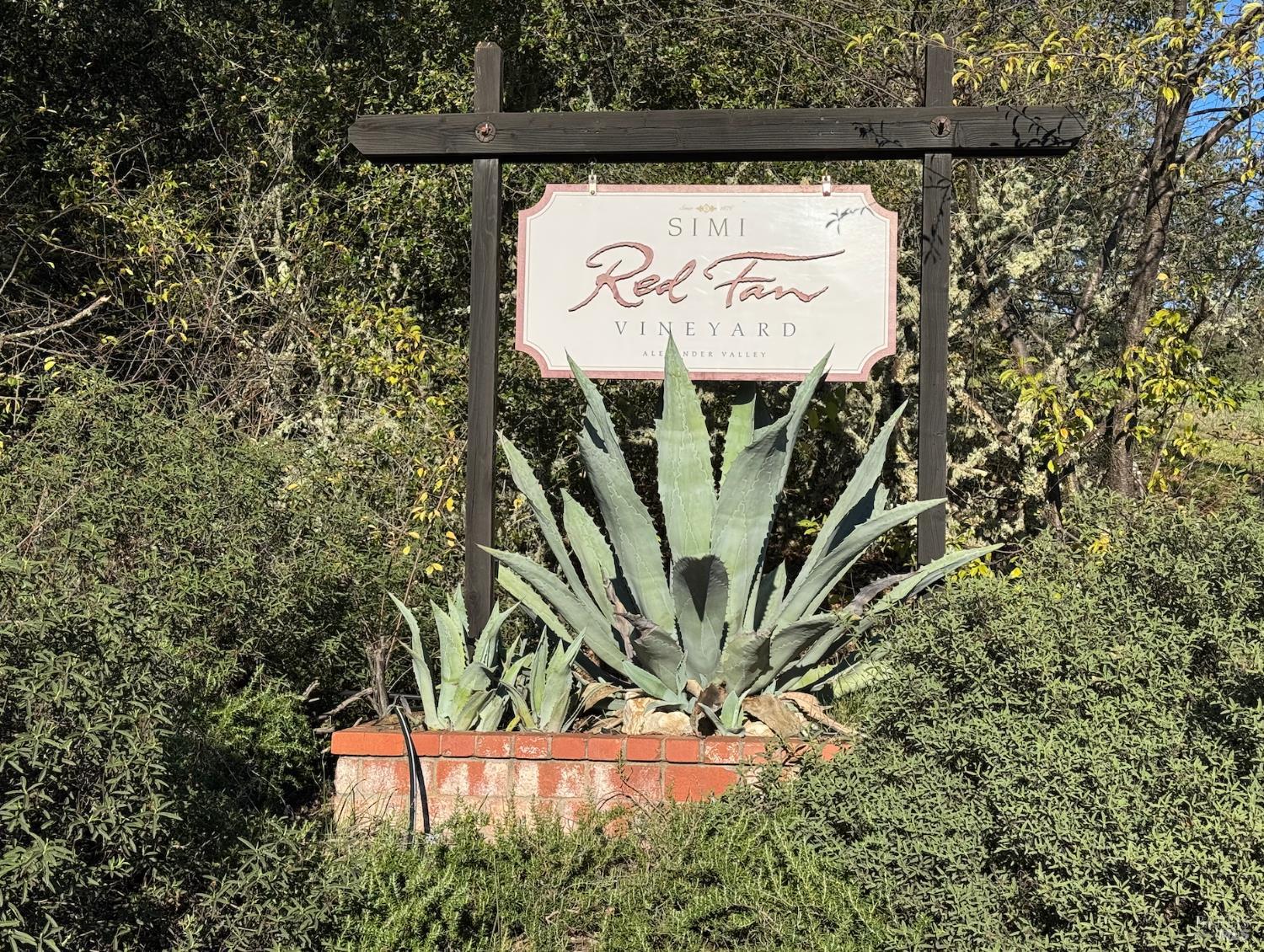 Detail Gallery Image 3 of 12 For 6114 Red Winery Rd, Geyserville,  CA 95441 - 2 Beds | 1 Baths