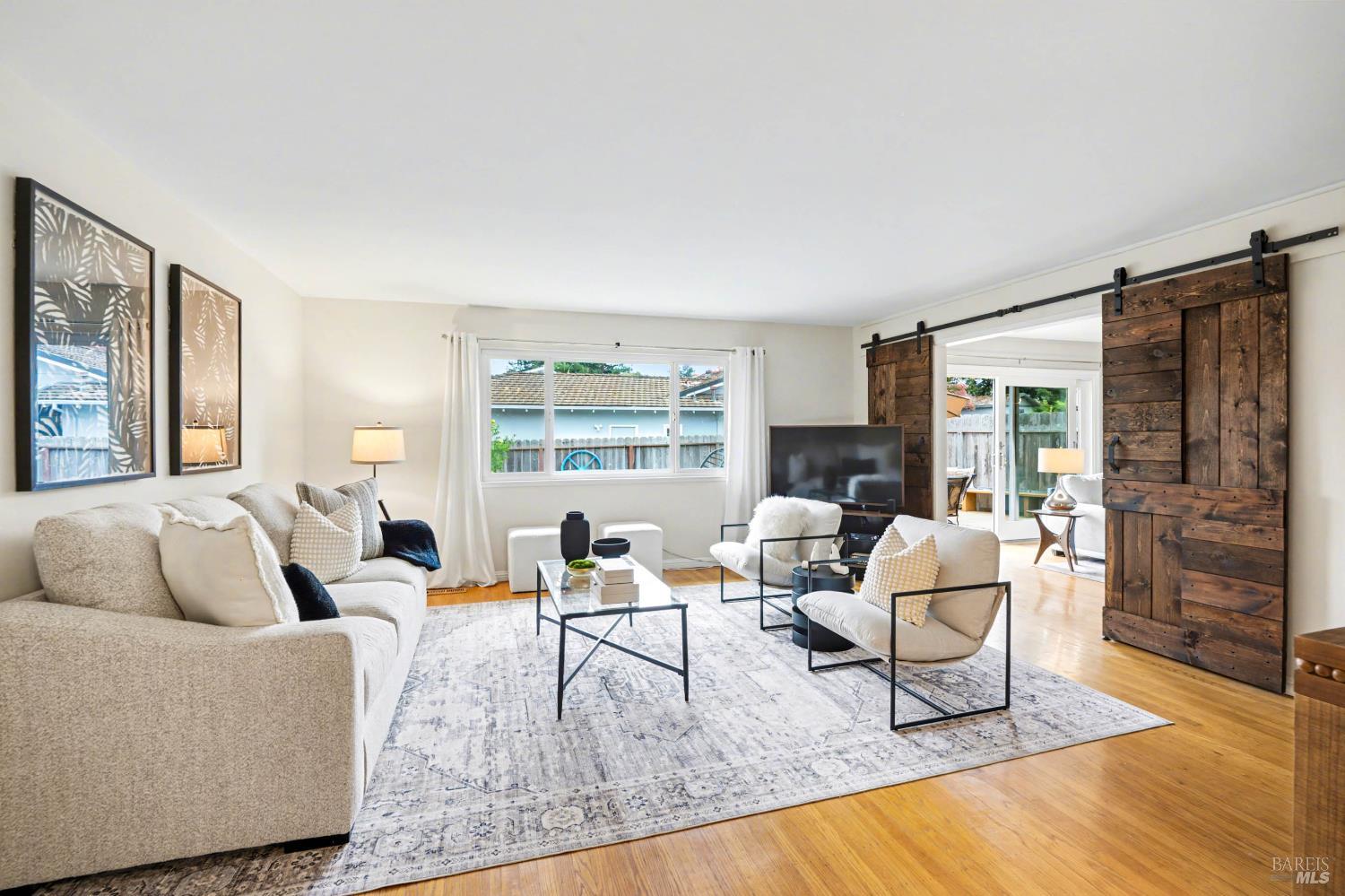 Detail Gallery Image 9 of 53 For 2535 Patricia Dr, Napa,  CA 94558 - 3 Beds | 2 Baths