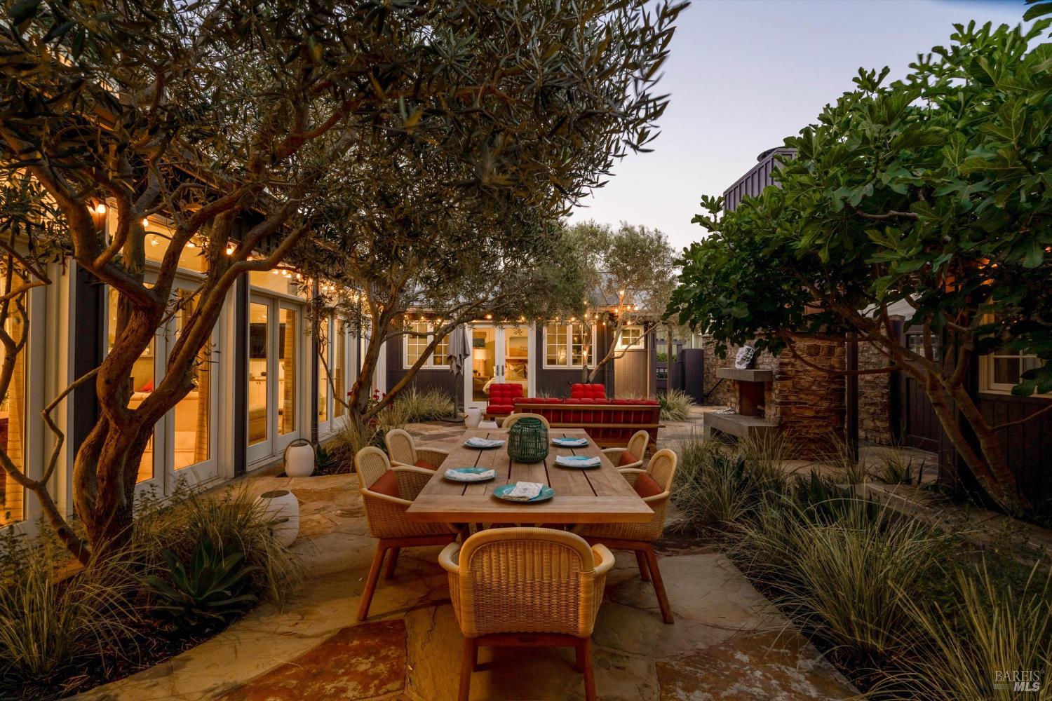 Detail Gallery Image 59 of 86 For 4044 Sonoma Hwy #14,  Napa,  CA 94559 - 2 Beds | 2/1 Baths