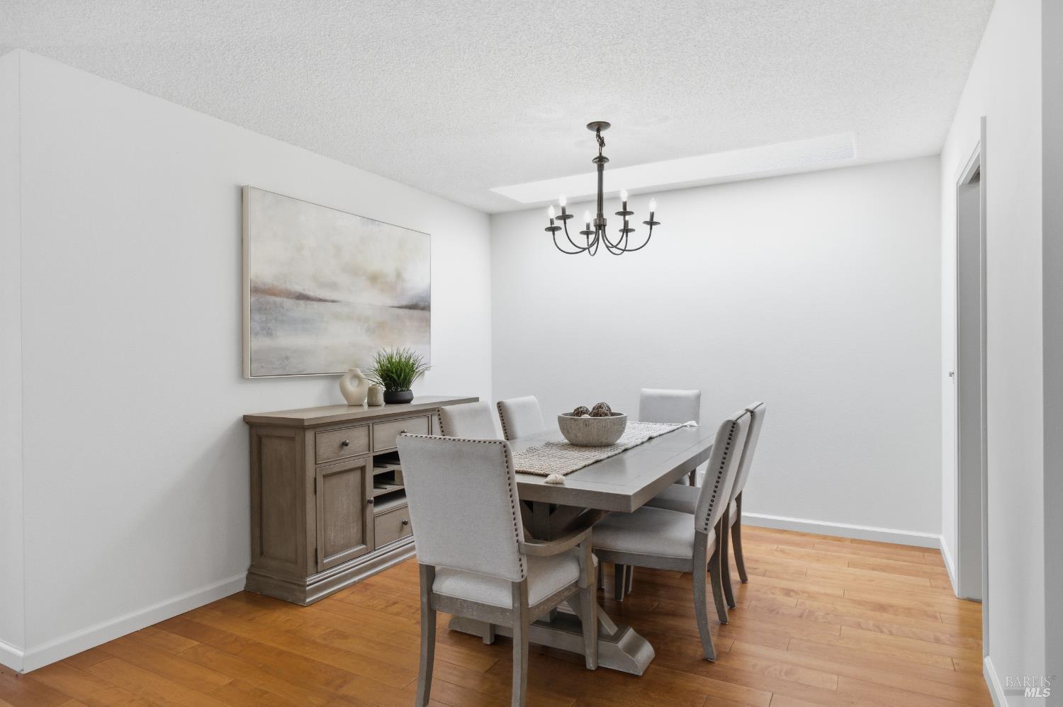 Detail Gallery Image 8 of 43 For 679 Lobelia Ct, Sonoma,  CA 95476 - 2 Beds | 2 Baths