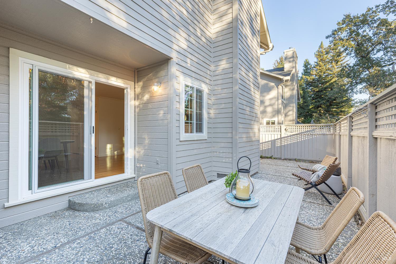 Detail Gallery Image 26 of 56 For 71 Valley Club Cir, Napa,  CA 94558 - 3 Beds | 2/1 Baths