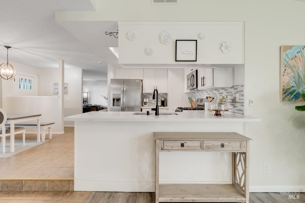 Detail Gallery Image 13 of 68 For 125 Easson Ct, Vallejo,  CA 94591 - 3 Beds | 2 Baths