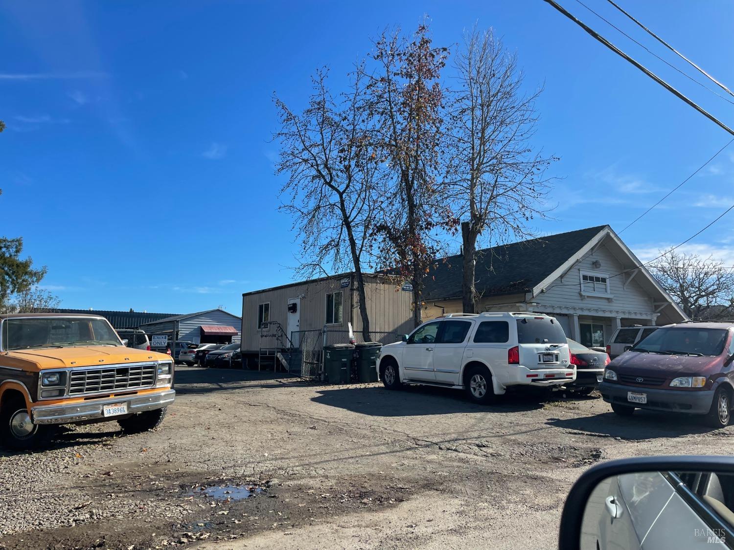 Detail Gallery Image 3 of 3 For 588 Roseland Ave, Santa Rosa,  CA 95407 - 2 Beds | 1 Baths