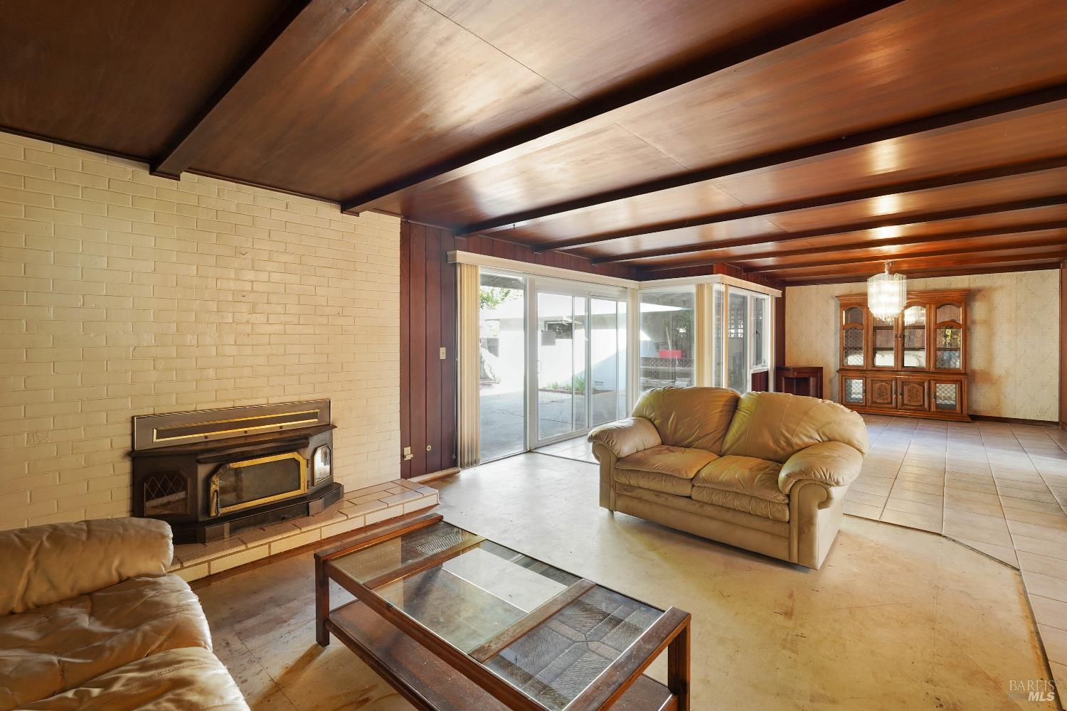 Detail Gallery Image 11 of 80 For 300 Neil St, Vacaville,  CA 95688 - 3 Beds | 2 Baths