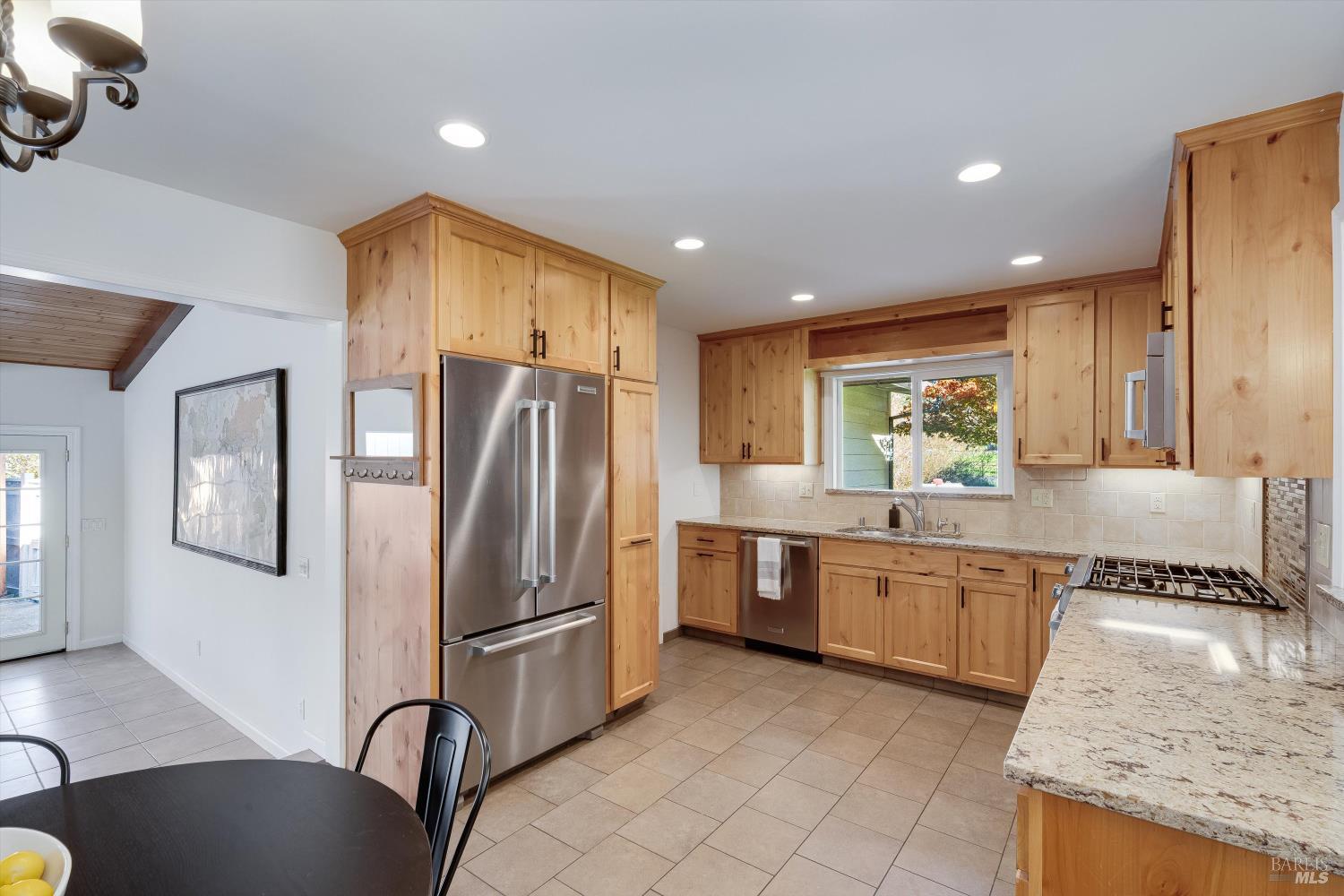 Detail Gallery Image 11 of 53 For 13180 Bodega Hwy, Sebastopol,  CA 95472 - 3 Beds | 2 Baths