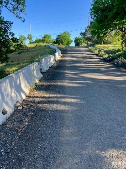 Detail Gallery Image 3 of 7 For 16053 13th Ave, Clearlake,  CA 95422 - – Beds | – Baths