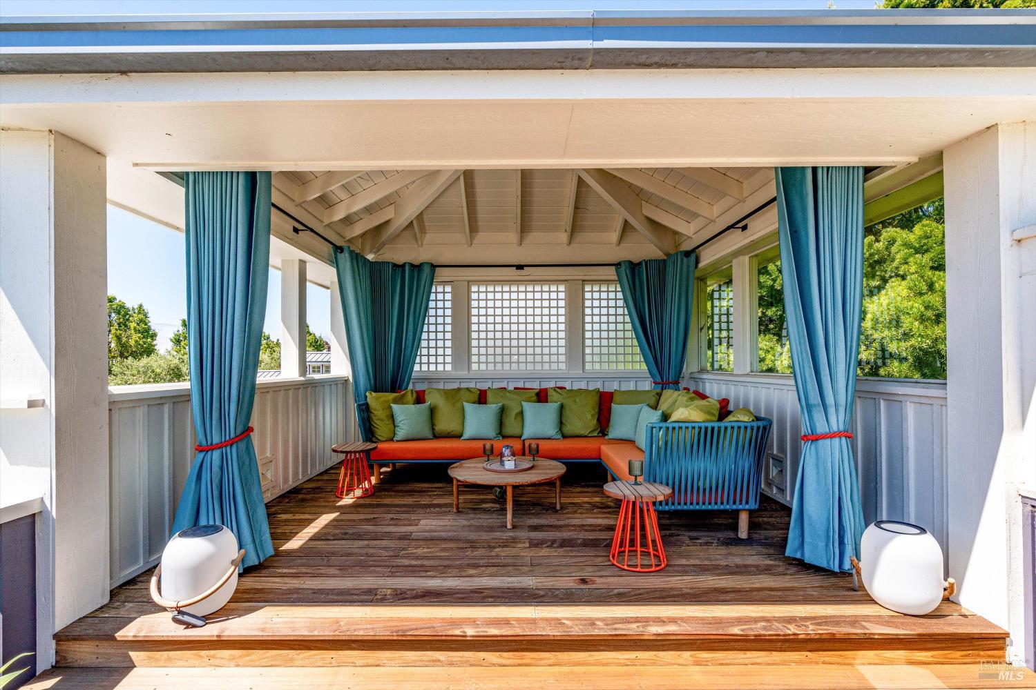 Detail Gallery Image 51 of 86 For 4044 Sonoma Hwy #14,  Napa,  CA 94559 - 2 Beds | 2/1 Baths