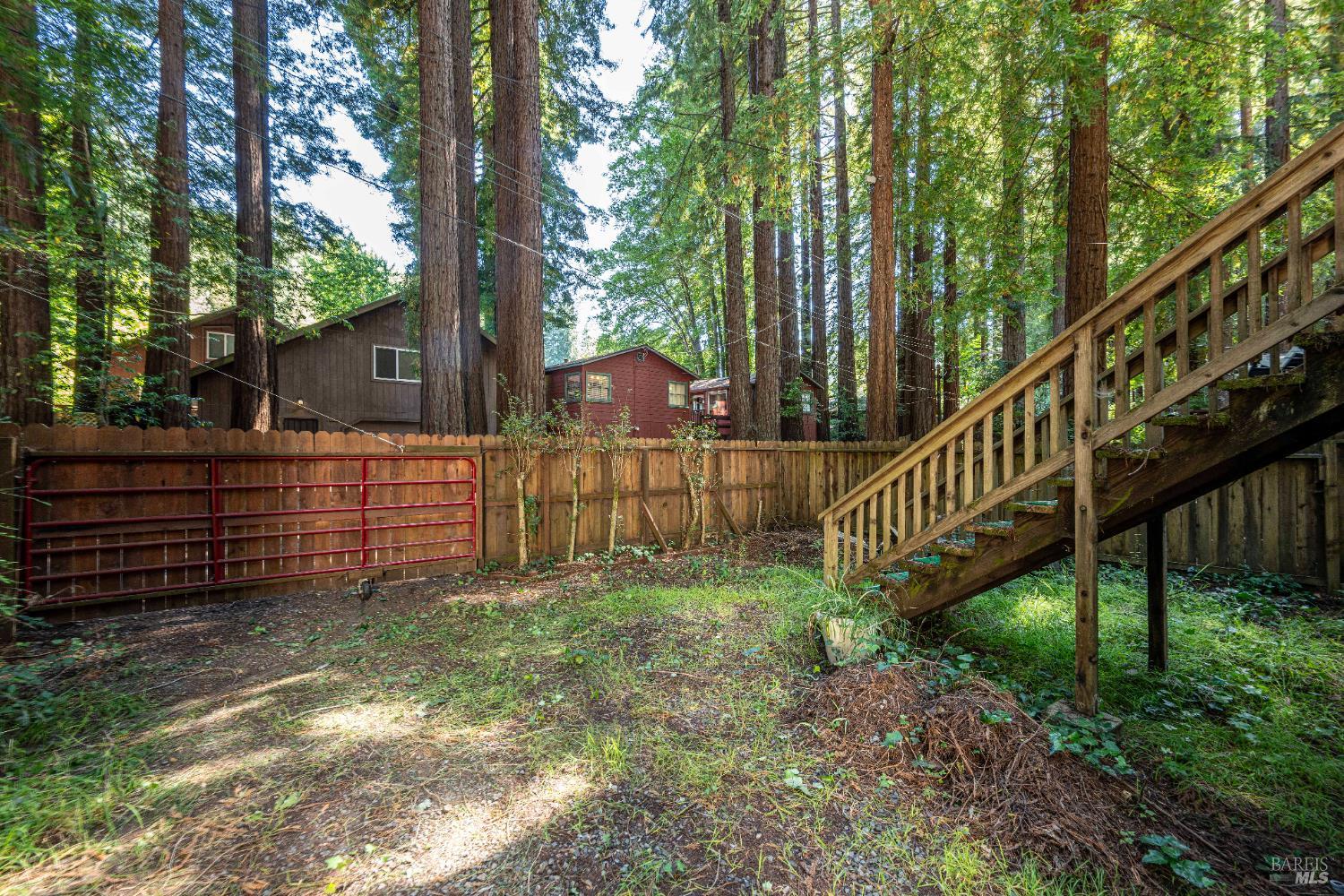 Detail Gallery Image 13 of 20 For 17390 Riverside Dr, Guerneville,  CA 95446 - 2 Beds | 1 Baths