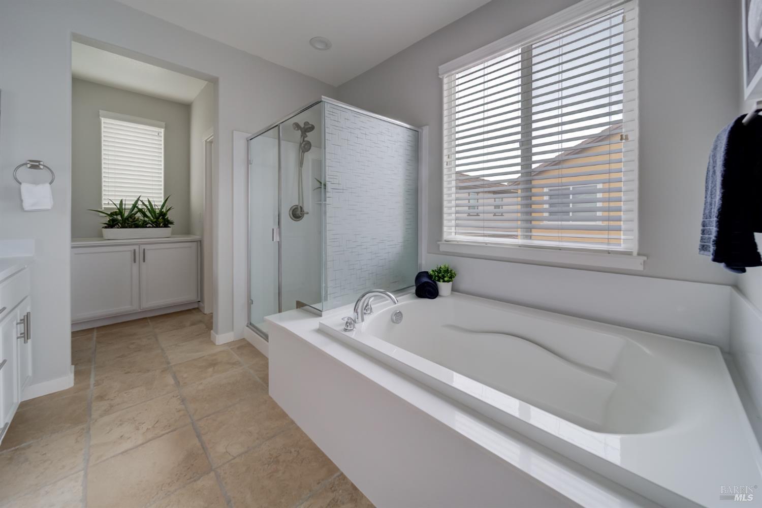 Detail Gallery Image 30 of 47 For 401 Brevard Ct, Fairfield,  CA 94534 - 4 Beds | 3 Baths