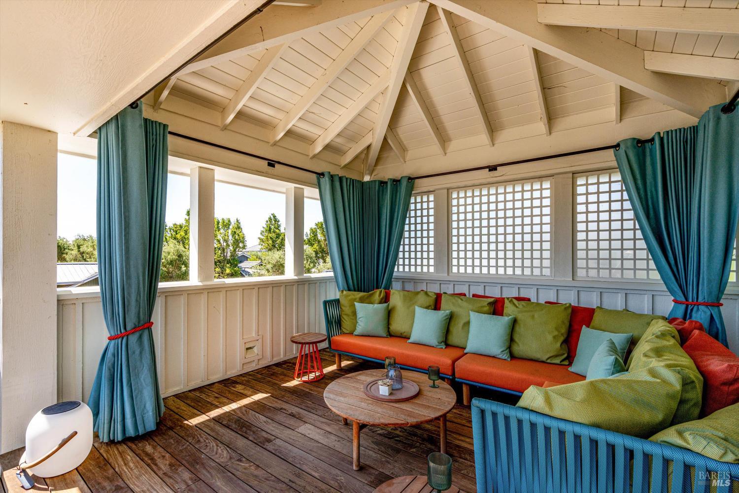 Detail Gallery Image 52 of 86 For 4044 Sonoma Hwy #14,  Napa,  CA 94559 - 2 Beds | 2/1 Baths