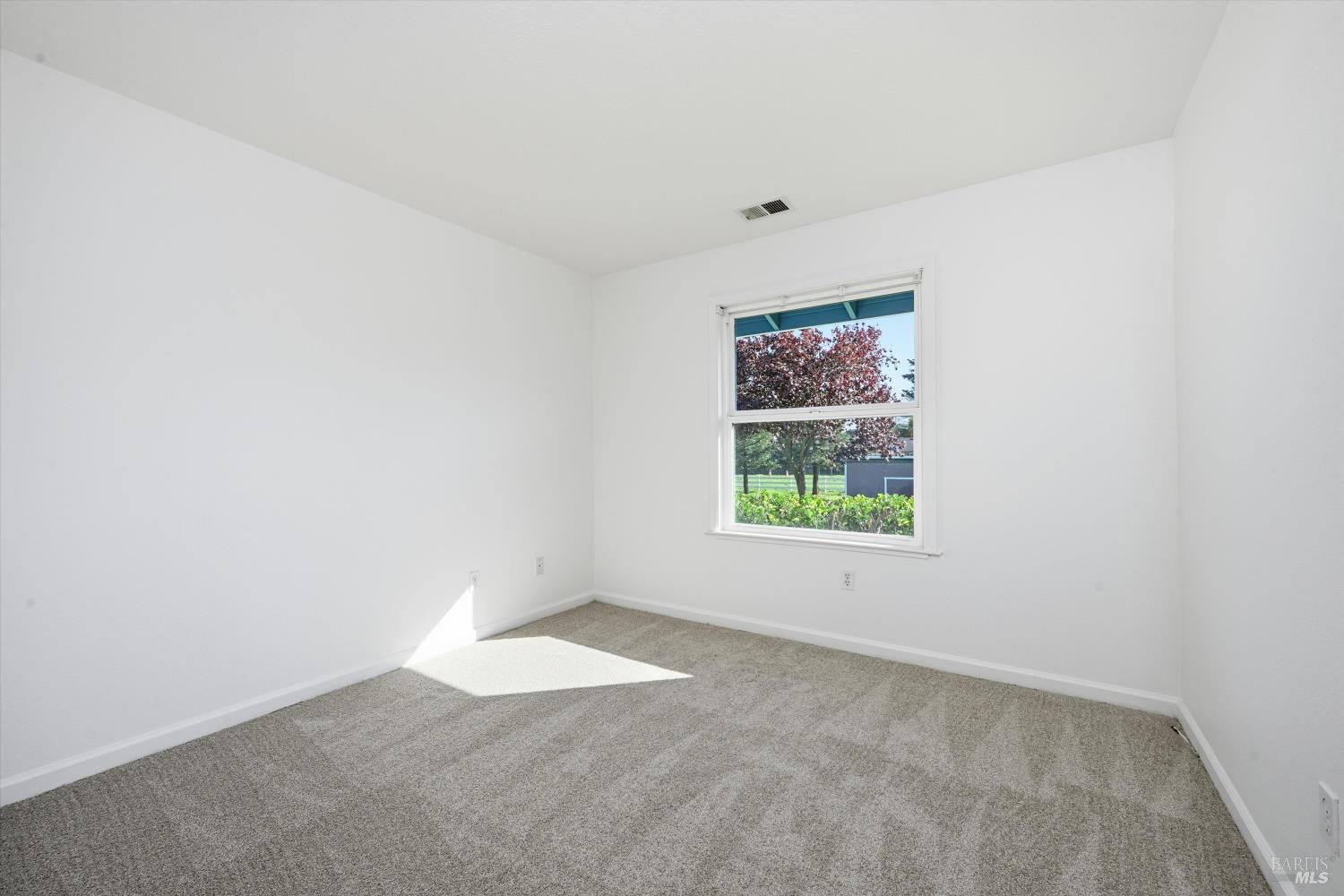 Detail Gallery Image 18 of 31 For 9125 Old Redwood Hwy, Cotati,  CA 94931 - 3 Beds | 2 Baths