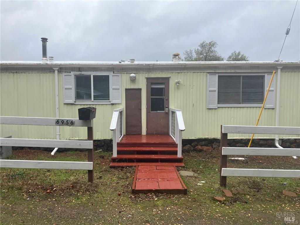 Detail Gallery Image 2 of 19 For 6956 Glebe Dr, Kelseyville,  CA 95451 - 2 Beds | 2 Baths