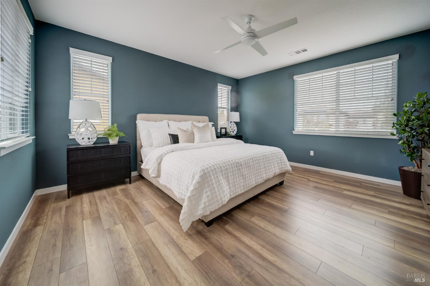 Detail Gallery Image 27 of 47 For 401 Brevard Ct, Fairfield,  CA 94534 - 4 Beds | 3 Baths