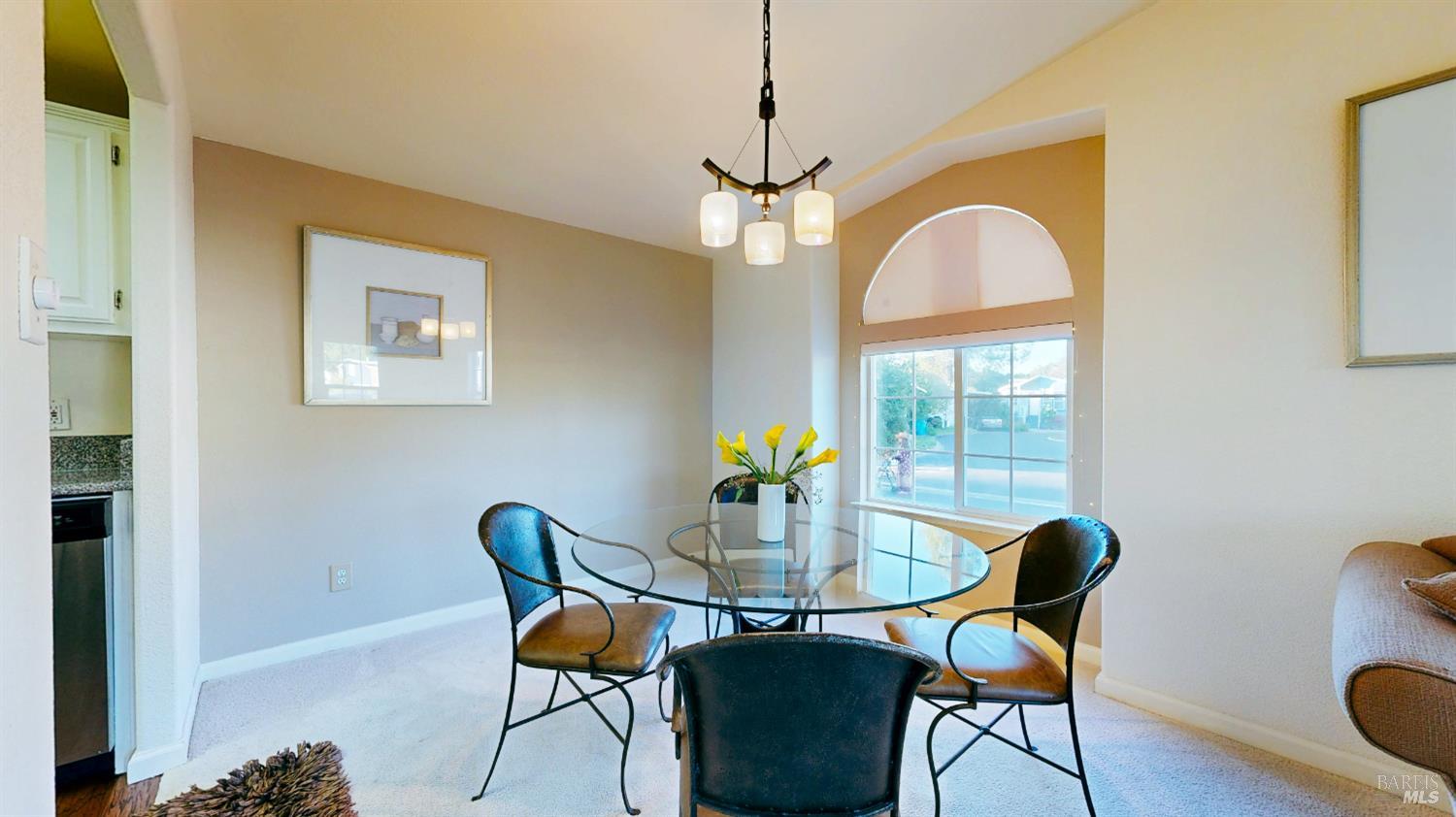 Detail Gallery Image 15 of 51 For 526 Mendocino Dr, Petaluma,  CA 94954 - 2 Beds | 2 Baths