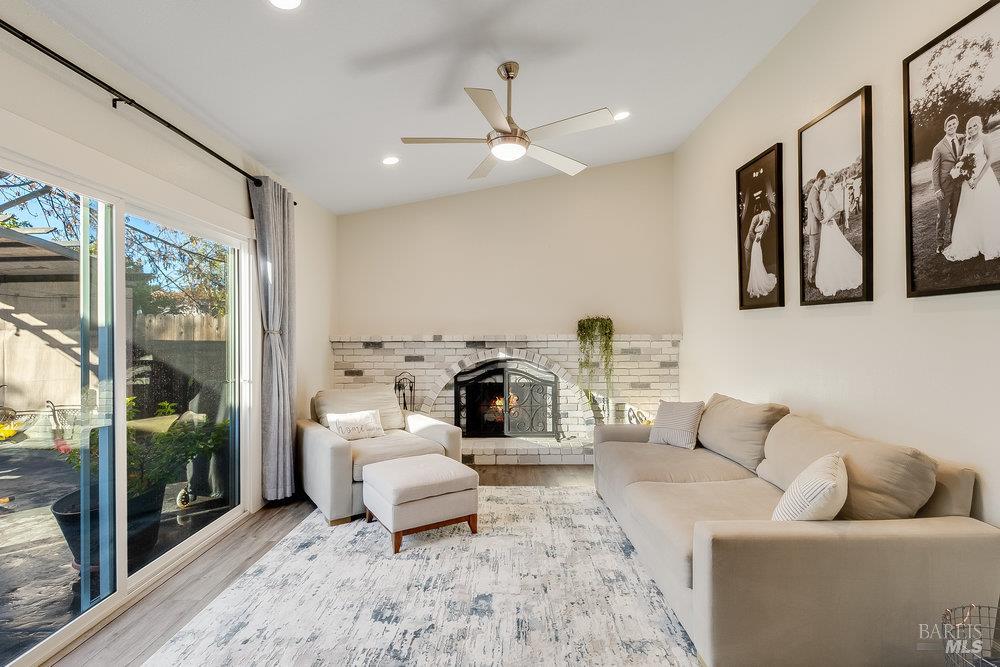 Detail Gallery Image 16 of 68 For 125 Easson Ct, Vallejo,  CA 94591 - 3 Beds | 2 Baths