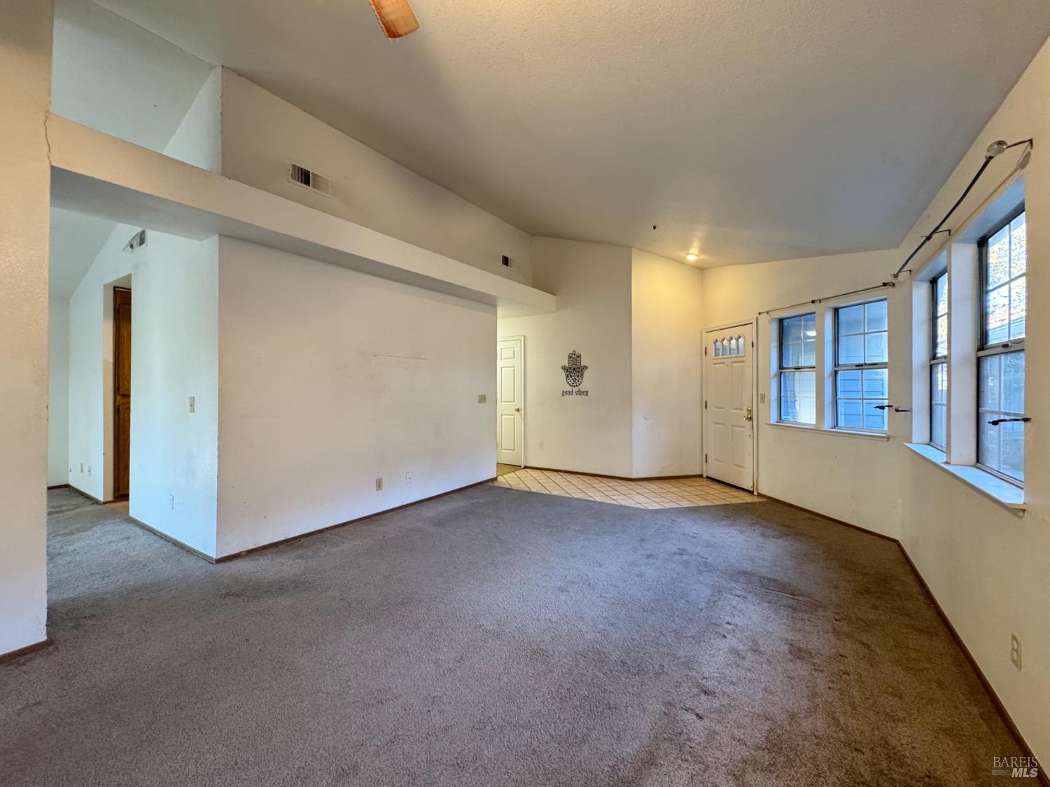 Detail Gallery Image 8 of 34 For 21 Winestone Ct, Napa,  CA 94558 - 3 Beds | 2 Baths