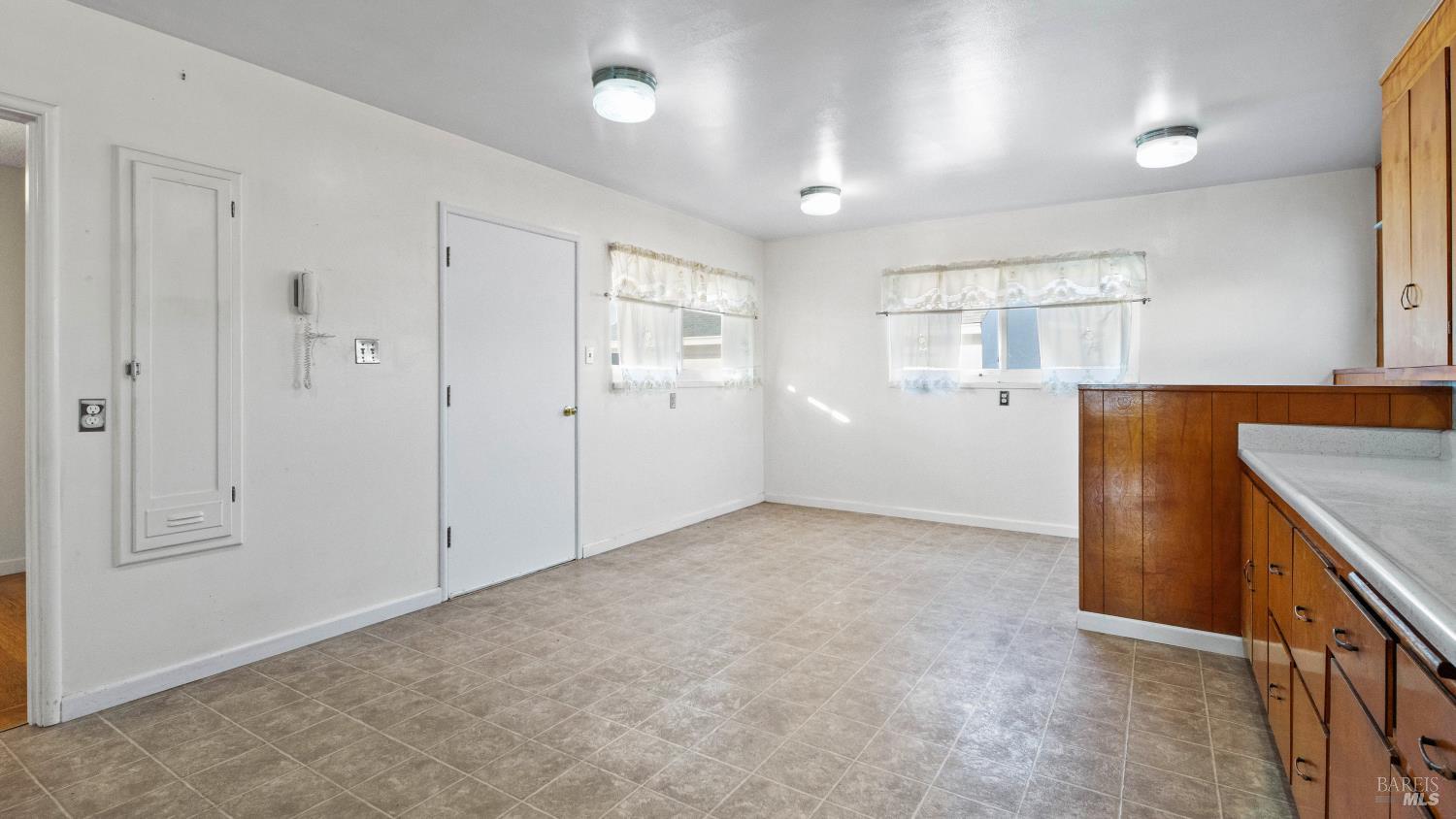 Detail Gallery Image 12 of 33 For 531 Pomona St, San Lorenzo,  CA 94580 - 3 Beds | 1 Baths