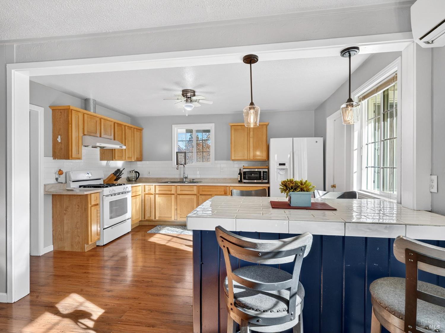 Detail Gallery Image 4 of 15 For 1741 Adams St, Ukiah,  CA 95482 - 2 Beds | 1 Baths