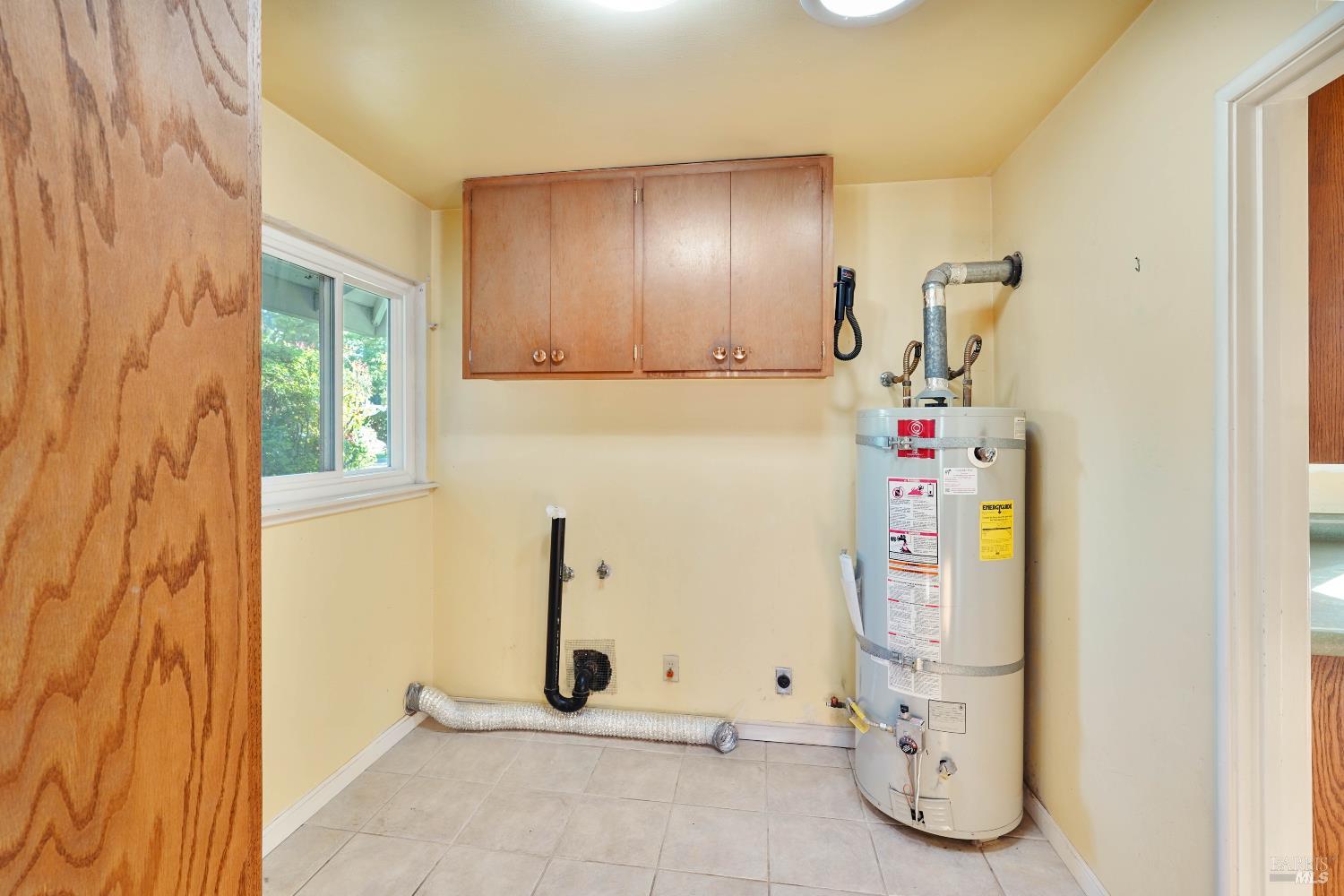 Detail Gallery Image 35 of 80 For 300 Neil St, Vacaville,  CA 95688 - 3 Beds | 2 Baths