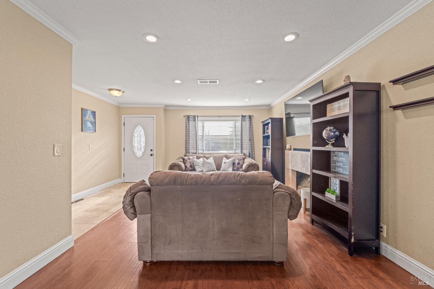 Detail Gallery Image 8 of 35 For 1168 Sanderling Dr, Fairfield,  CA 94533 - 4 Beds | 2 Baths