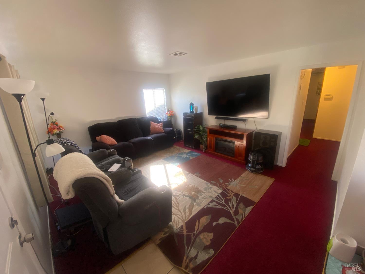 Detail Gallery Image 3 of 23 For 1959 Griffin Dr, Vallejo,  CA 94589 - 3 Beds | 2 Baths