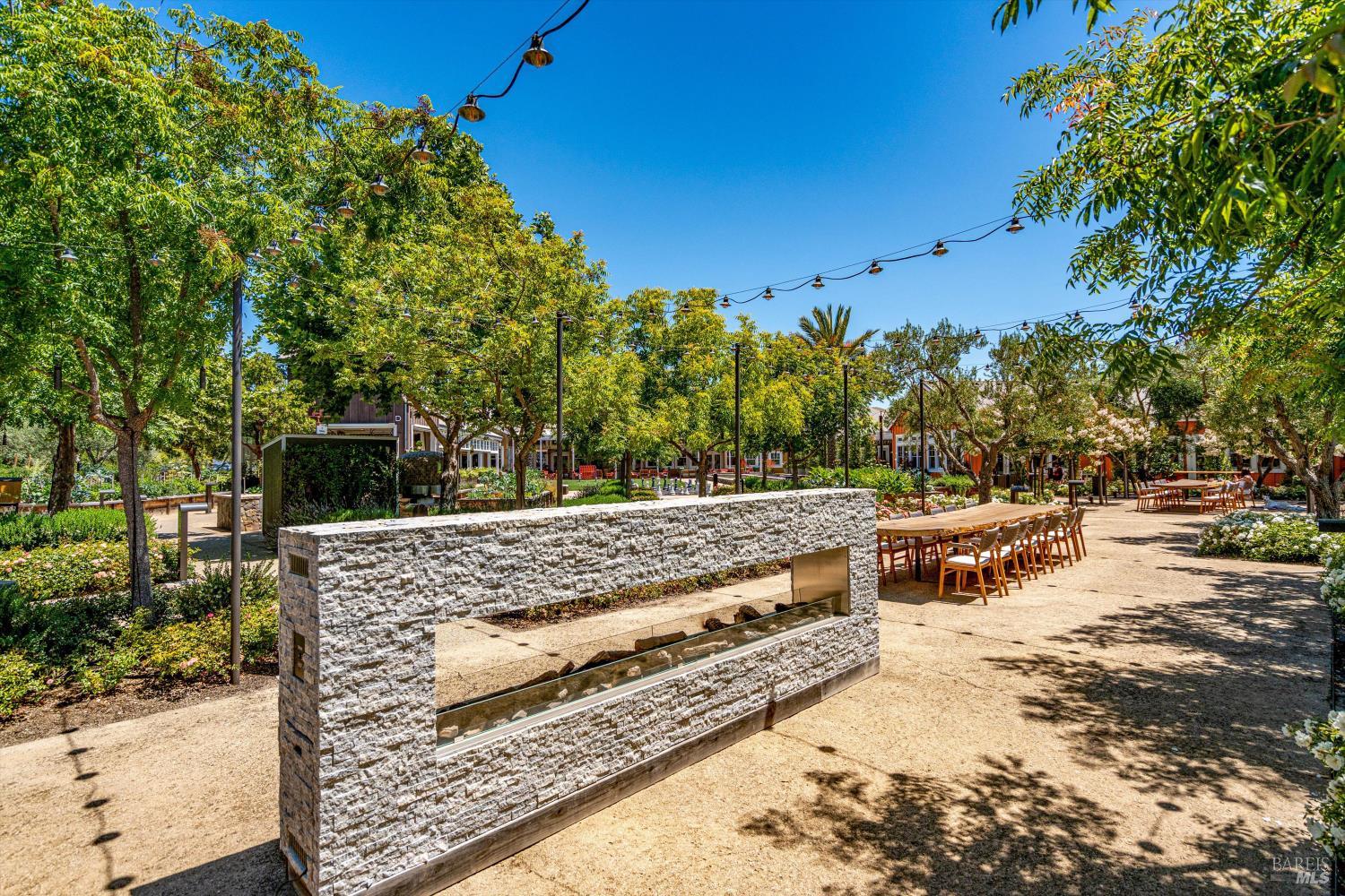 Detail Gallery Image 85 of 86 For 4044 Sonoma Hwy #14,  Napa,  CA 94559 - 2 Beds | 2/1 Baths