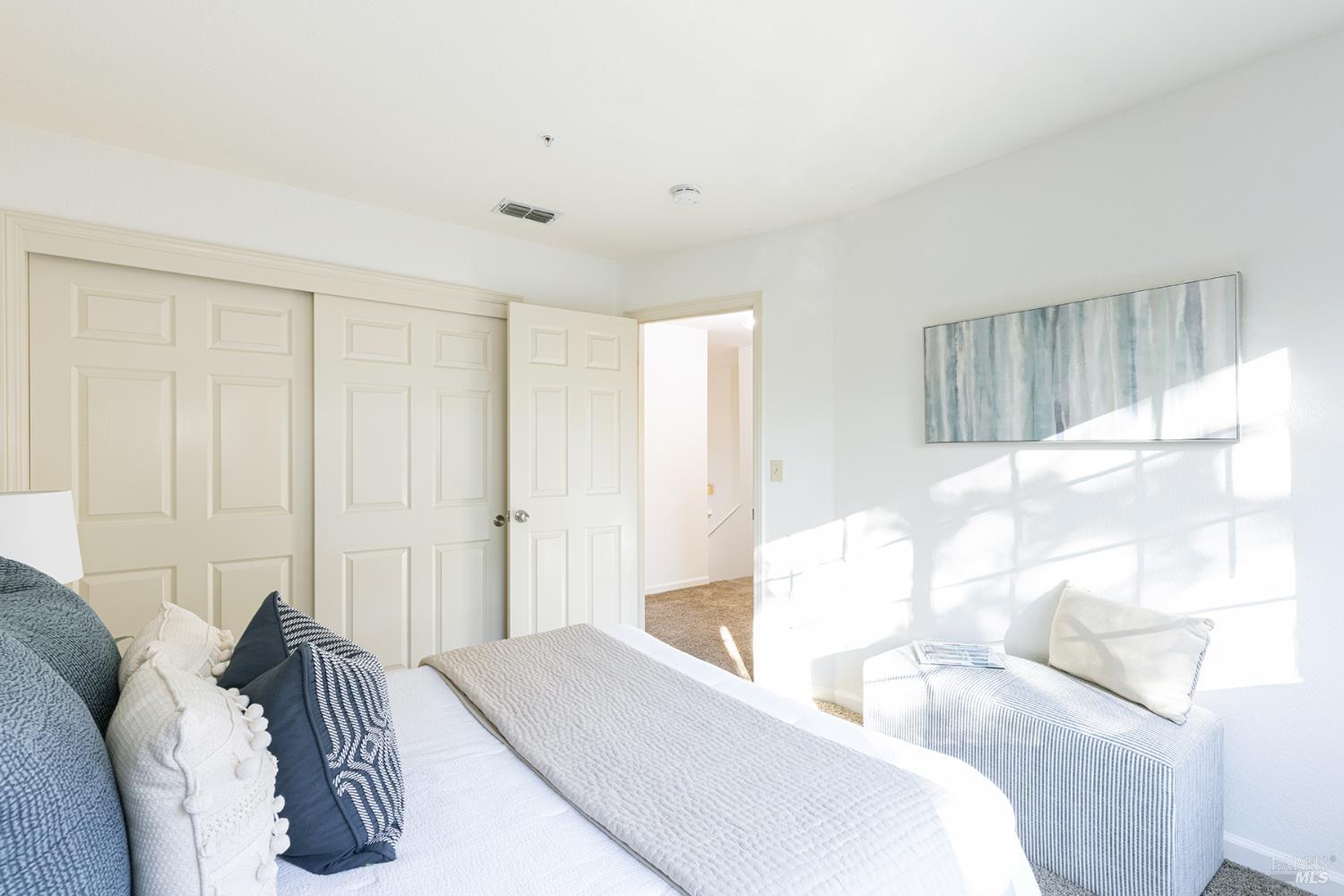 Detail Gallery Image 15 of 56 For 71 Valley Club Cir, Napa,  CA 94558 - 3 Beds | 2/1 Baths