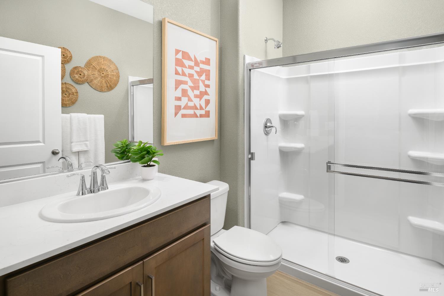 Detail Gallery Image 7 of 16 For 2428 Midnight Ln, Santa Rosa,  CA 95403 - 5 Beds | 3 Baths