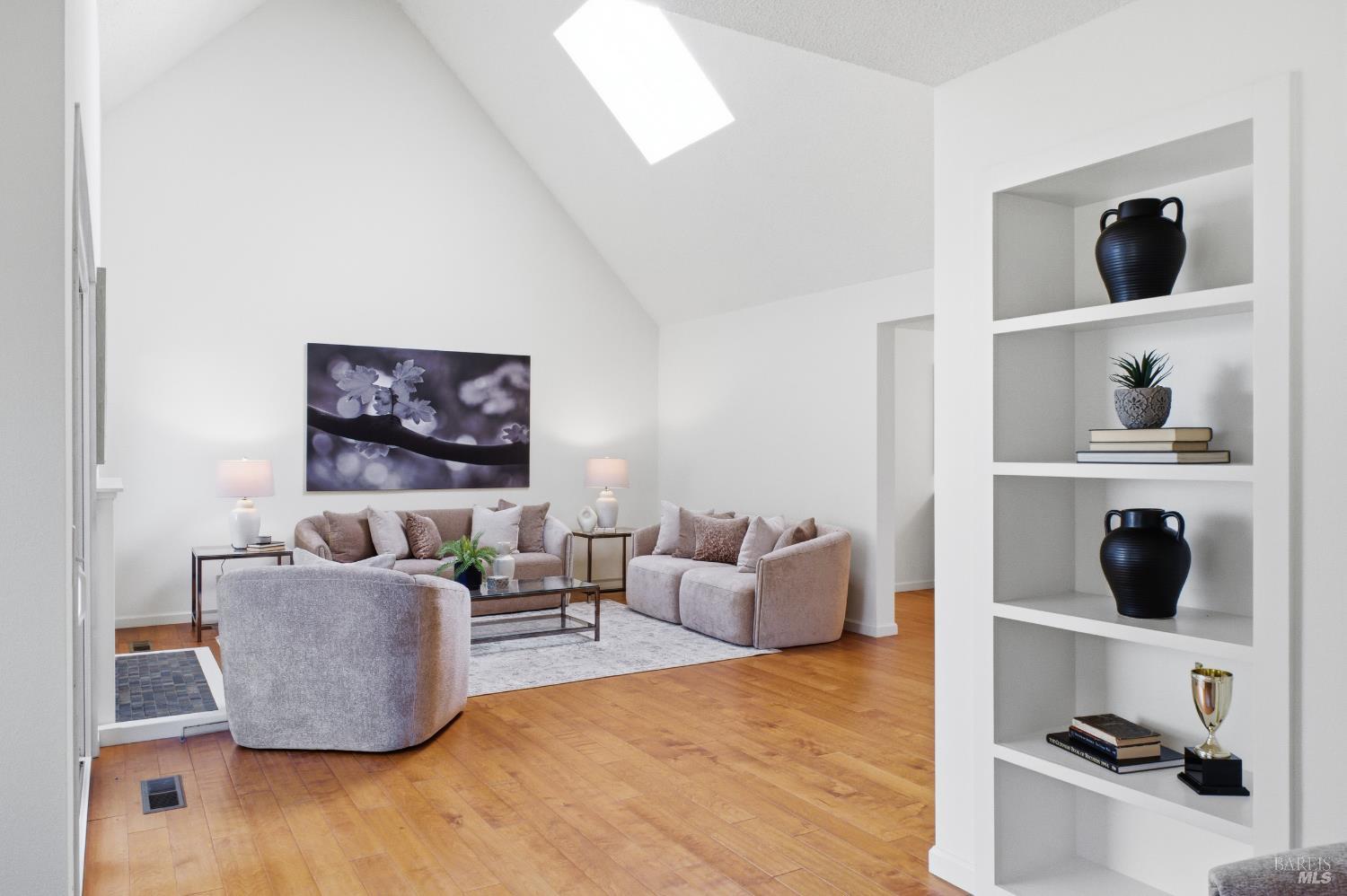 Detail Gallery Image 13 of 43 For 679 Lobelia Ct, Sonoma,  CA 95476 - 2 Beds | 2 Baths