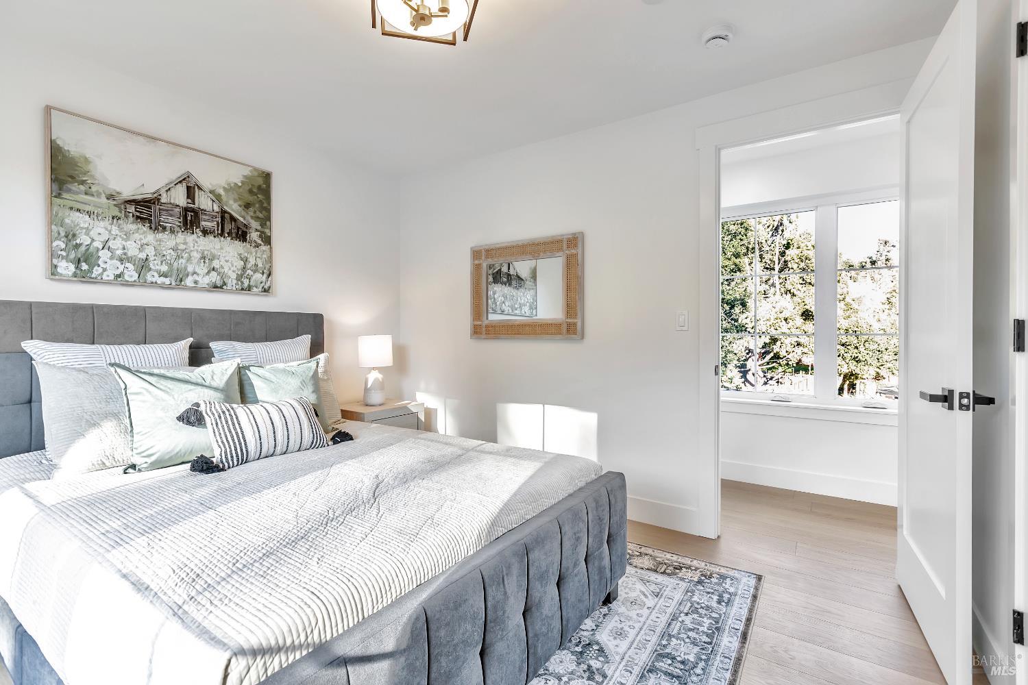 Detail Gallery Image 32 of 61 For 22 Cedar Ave, Kentfield,  CA 94904 - 5 Beds | 5 Baths