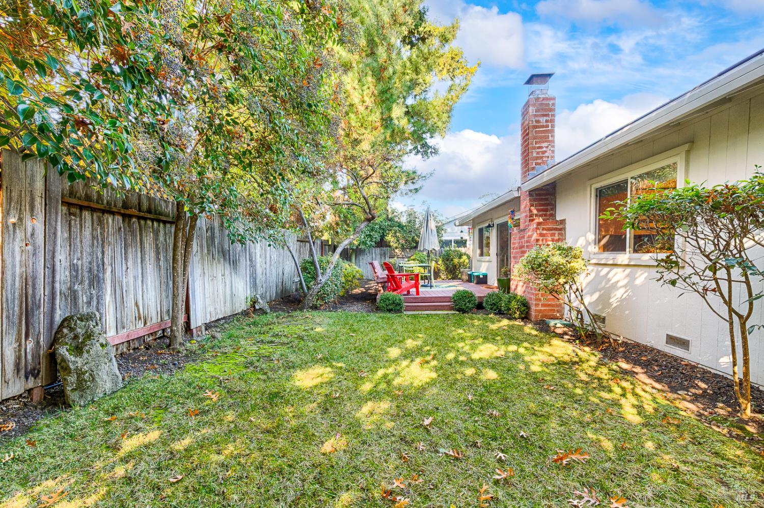 Detail Gallery Image 27 of 31 For 1927 Calavaras Dr, Santa Rosa,  CA 95405 - 3 Beds | 2 Baths