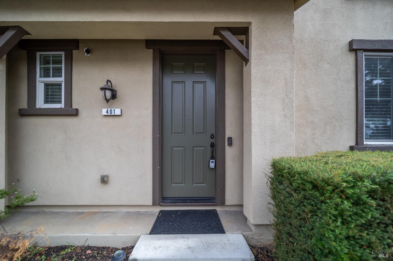 Detail Gallery Image 3 of 47 For 401 Brevard Ct, Fairfield,  CA 94534 - 4 Beds | 3 Baths