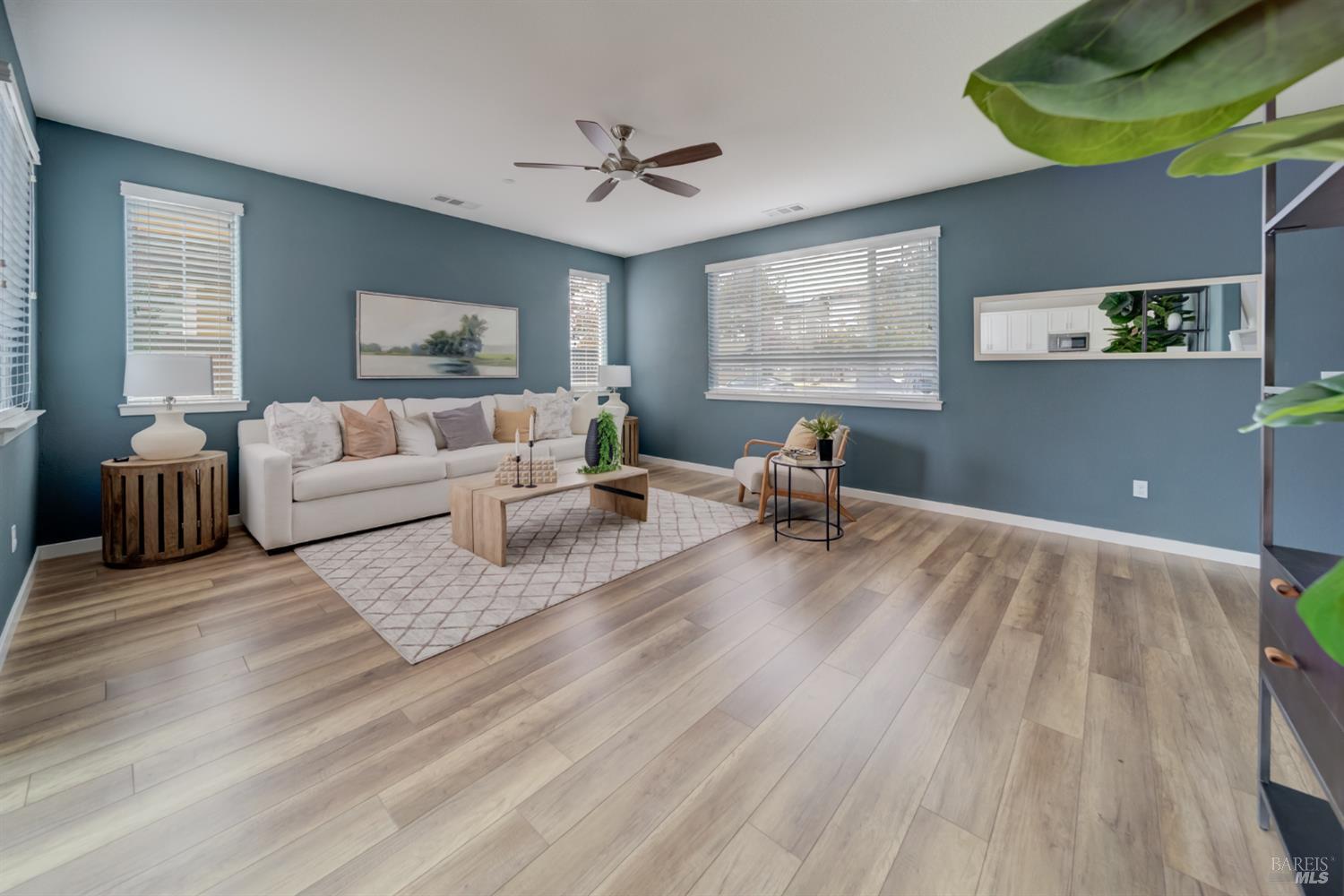 Detail Gallery Image 8 of 47 For 401 Brevard Ct, Fairfield,  CA 94534 - 4 Beds | 3 Baths