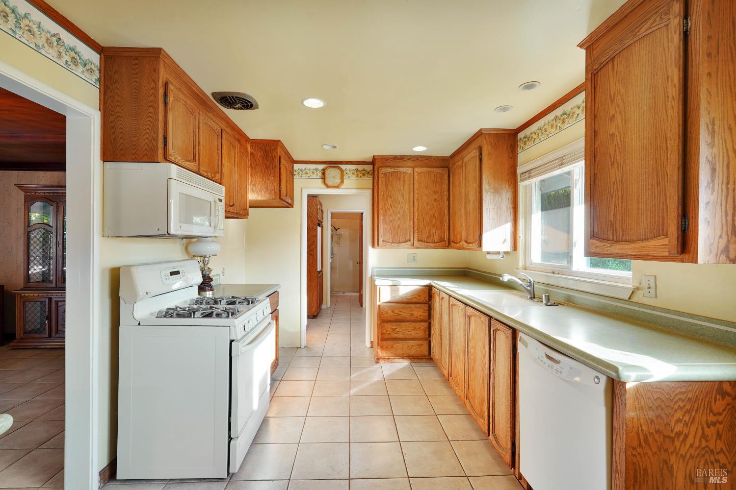 Detail Gallery Image 26 of 80 For 300 Neil St, Vacaville,  CA 95688 - 3 Beds | 2 Baths