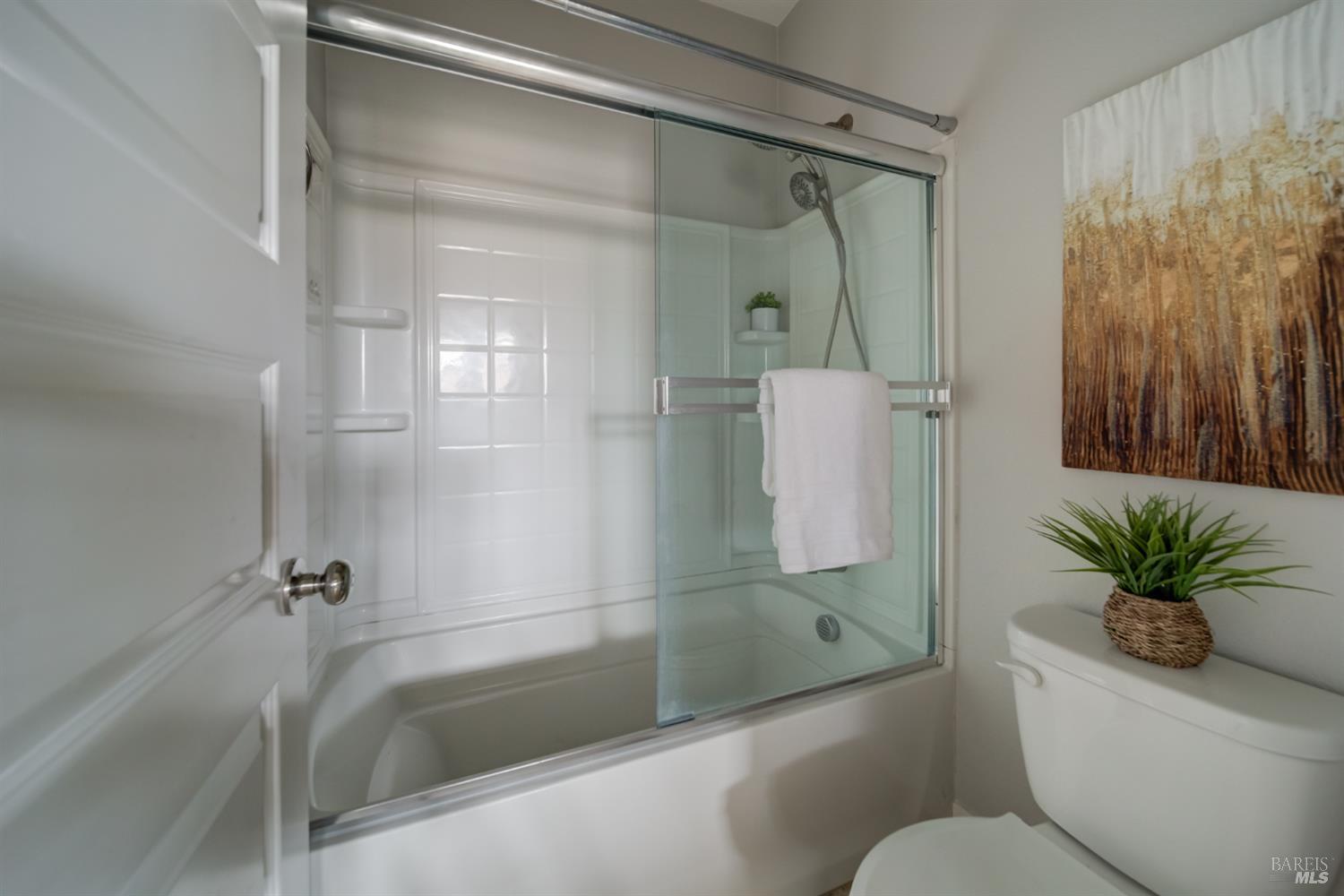 Detail Gallery Image 26 of 47 For 401 Brevard Ct, Fairfield,  CA 94534 - 4 Beds | 3 Baths