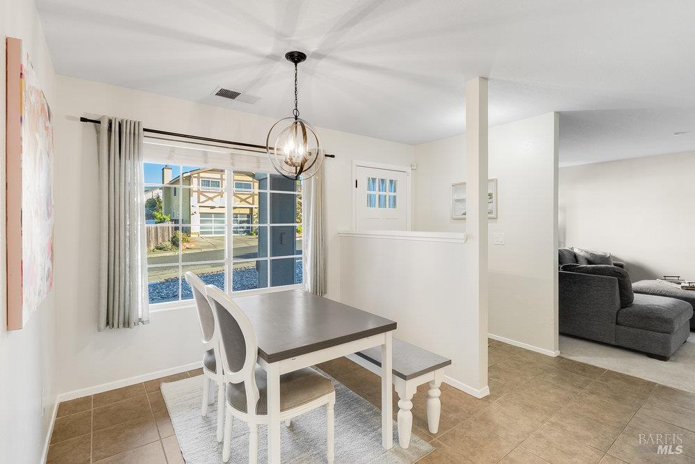 Detail Gallery Image 4 of 68 For 125 Easson Ct, Vallejo,  CA 94591 - 3 Beds | 2 Baths