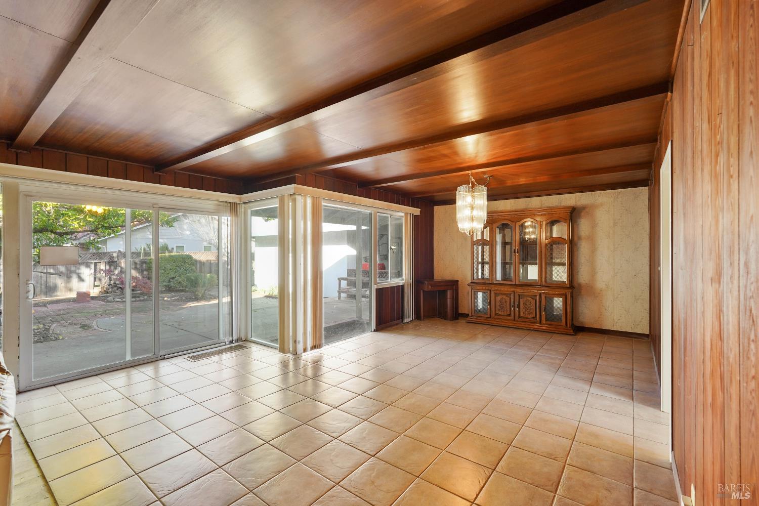 Detail Gallery Image 13 of 80 For 300 Neil St, Vacaville,  CA 95688 - 3 Beds | 2 Baths