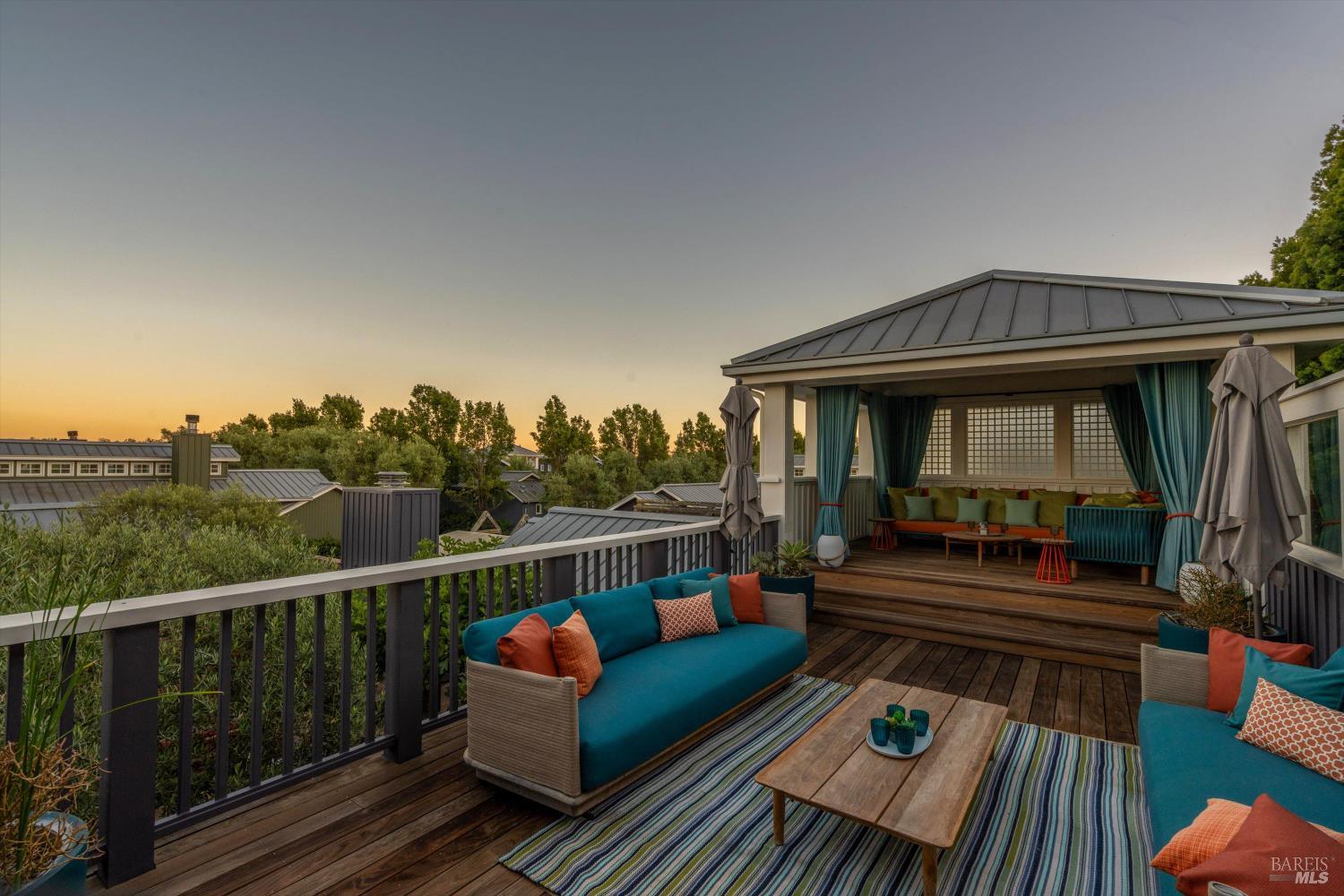 Detail Gallery Image 55 of 86 For 4044 Sonoma Hwy #14,  Napa,  CA 94559 - 2 Beds | 2/1 Baths