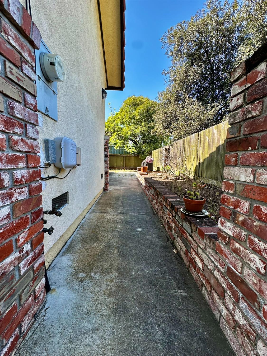 Detail Gallery Image 9 of 66 For 639 E 5th St, Benicia,  CA 94510 - – Beds | – Baths