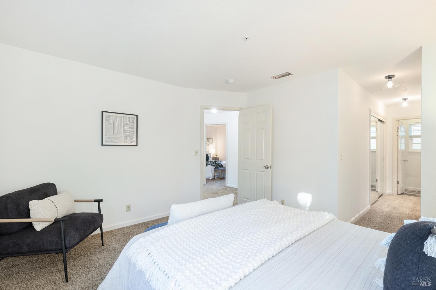 Detail Gallery Image 22 of 56 For 71 Valley Club Cir, Napa,  CA 94558 - 3 Beds | 2/1 Baths