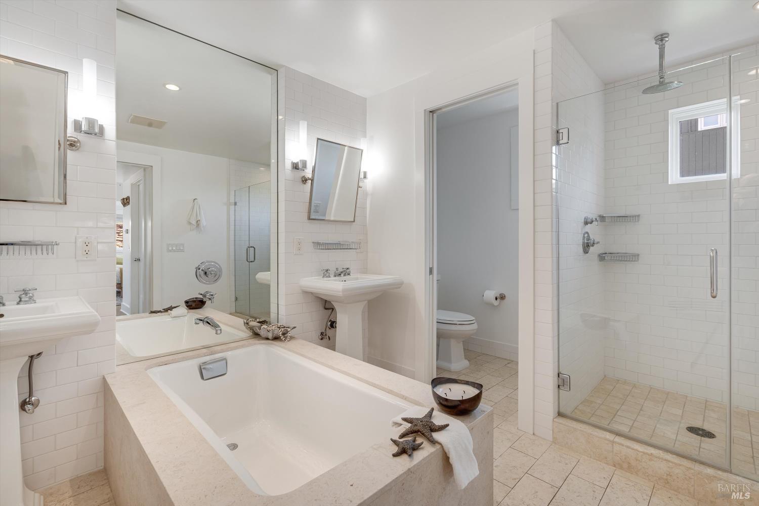 Detail Gallery Image 23 of 86 For 4044 Sonoma Hwy #14,  Napa,  CA 94559 - 2 Beds | 2/1 Baths