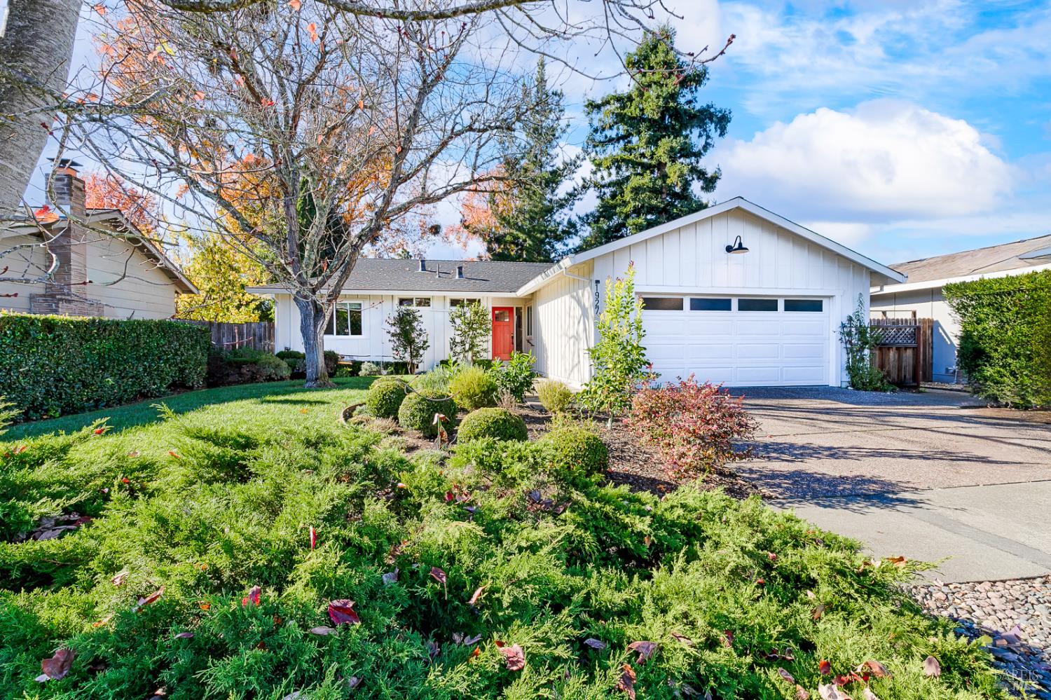 1927 Calavaras Drive